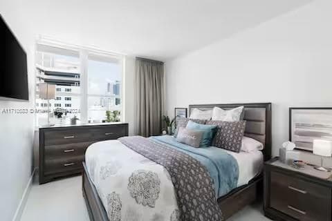100 Lincoln Rd # 739, Miami Beach FL 33139 — 12