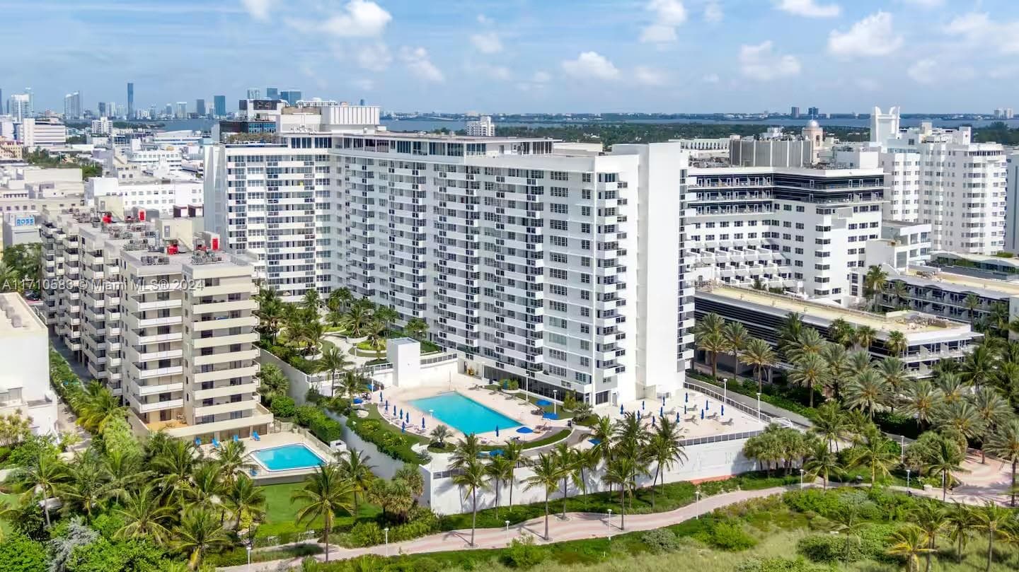 100 Lincoln Rd # 739, Miami Beach FL 33139 — 1