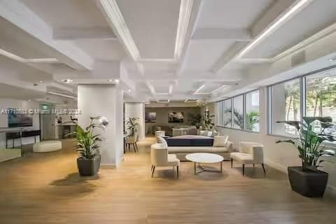 100 Lincoln Rd # 739, Miami Beach FL 33139 — 30