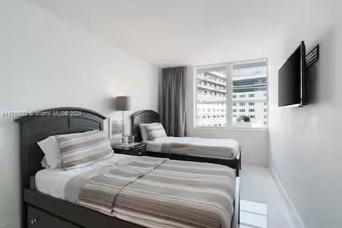 100 Lincoln Rd # 739, Miami Beach FL 33139 — 15