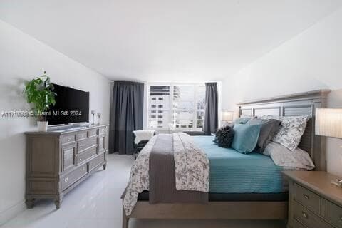 100 Lincoln Rd # 739, Miami Beach FL 33139 — 11
