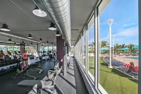 100 Lincoln Rd # 739, Miami Beach FL 33139 — 29