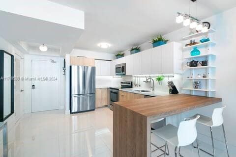 100 Lincoln Rd # 739, Miami Beach FL 33139 — 8