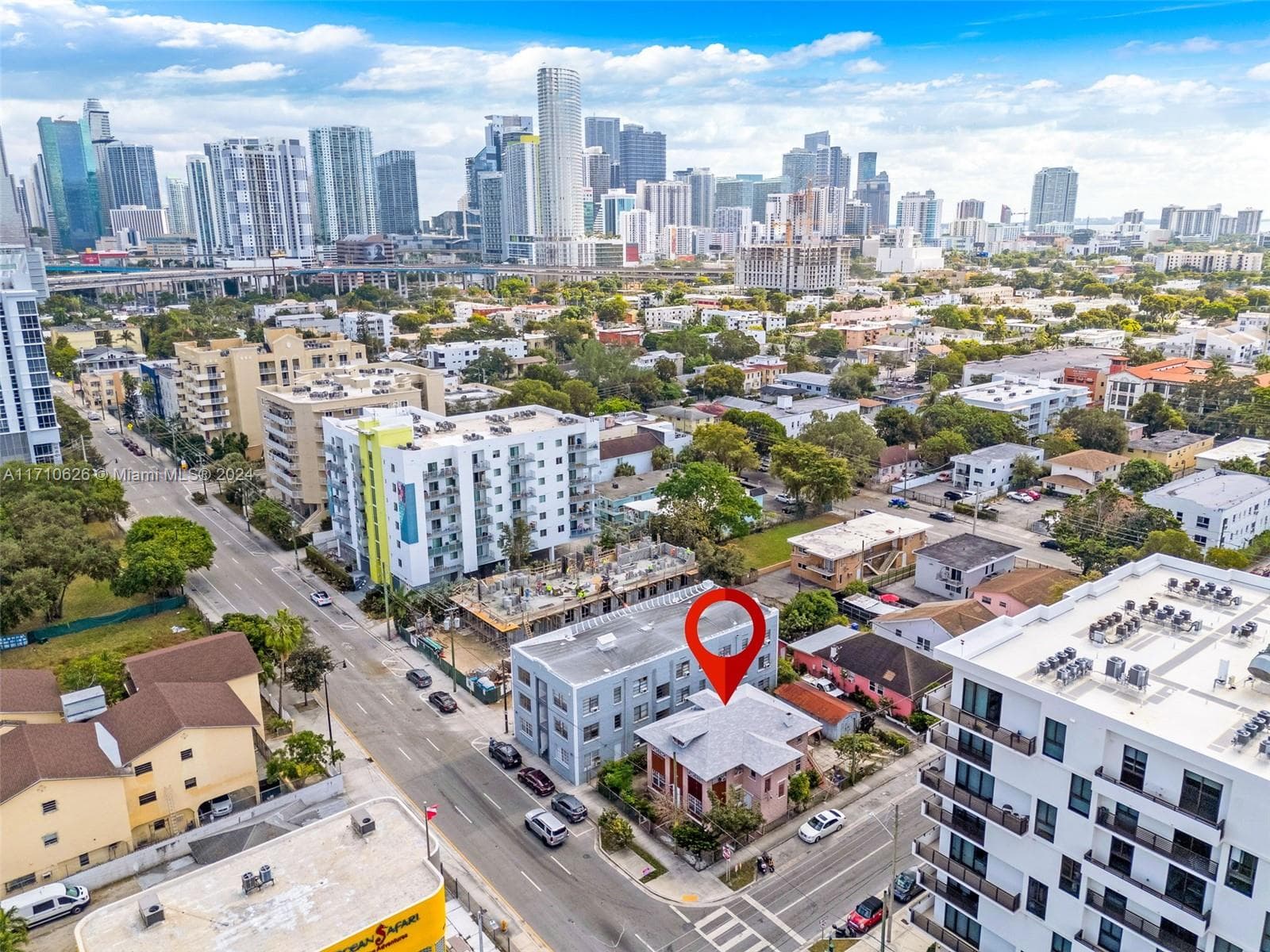 676 SW 1st St, Miami FL 33130 — 2