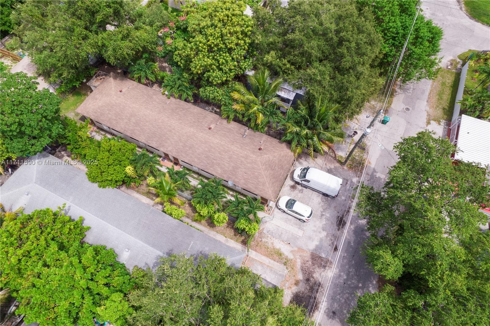 5520 NE 1st Ct, Miami FL 33137 — 2