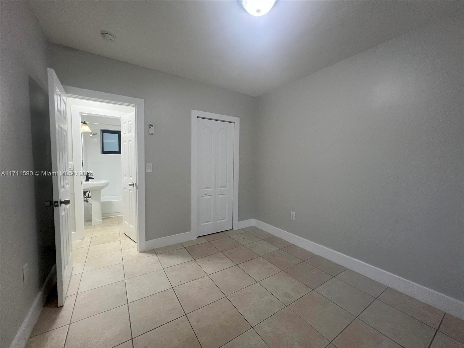 5520 NE 1st Ct, Miami FL 33137 — 21