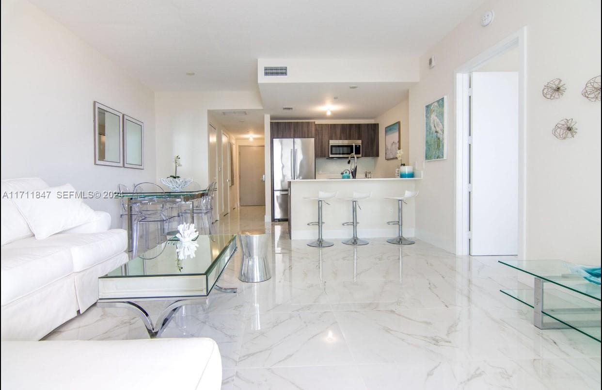 488 NE 18th St # 2705, Miami FL 33132 — 3