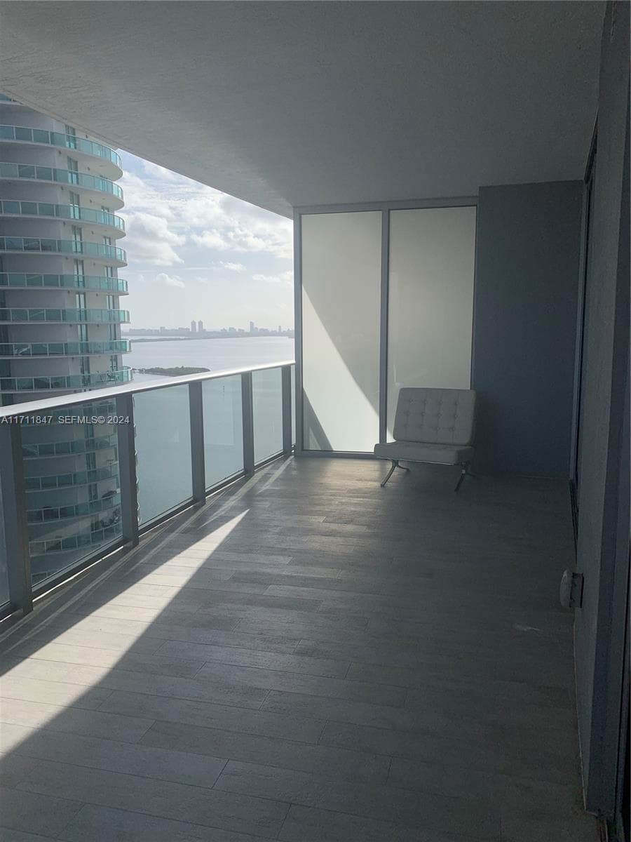 488 NE 18th St # 2705, Miami FL 33132 — 5