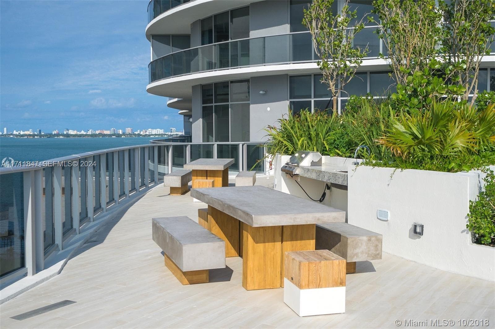 488 NE 18th St # 2705, Miami FL 33132 — 14