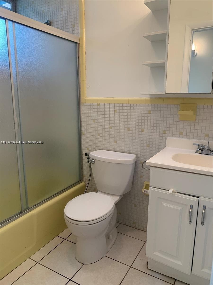 1395 NE 167th St # 209, Miami FL 33162 — 29
