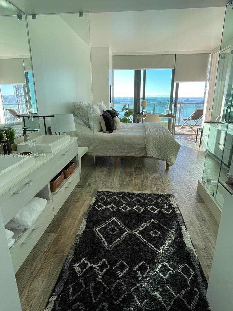 650 NE 32nd St # 3606, Miami FL 33137 — 9