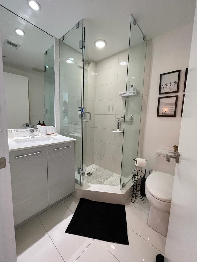 650 NE 32nd St # 3606, Miami FL 33137 — 4