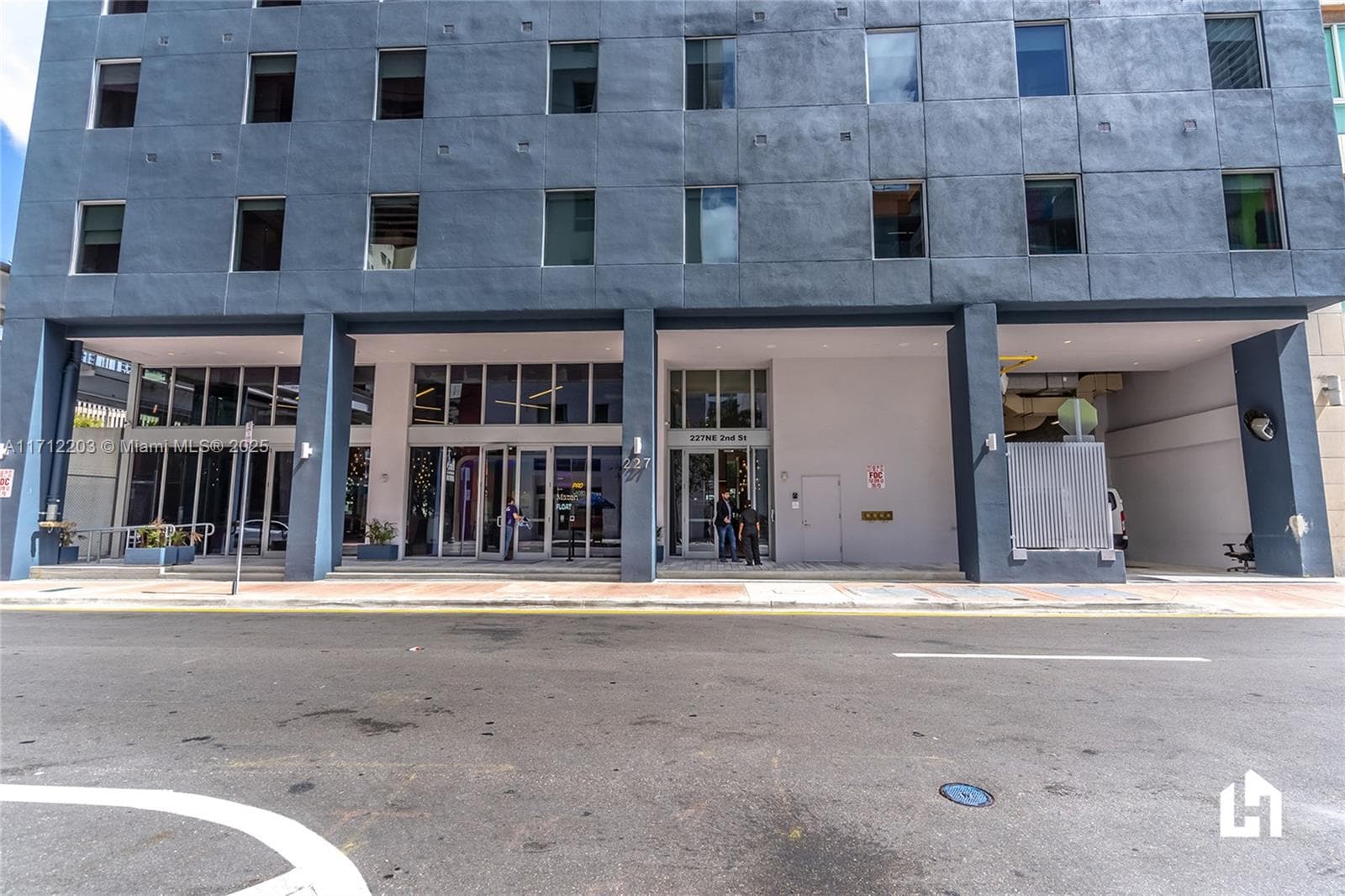 227 NE 2nd St # 2412, Miami FL 33132 — 36