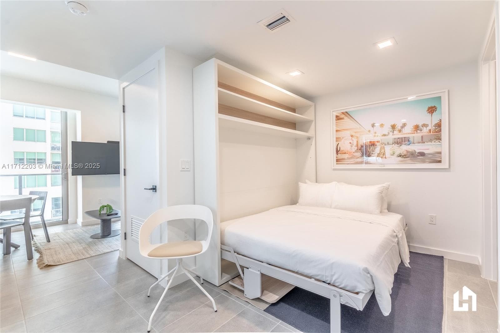 227 NE 2nd St # 2412, Miami FL 33132 — 14