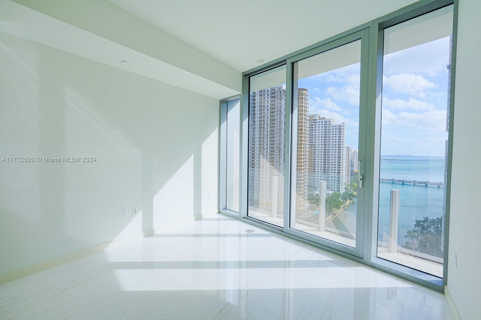 300 Biscayne Boulevard Way # 1806, Miami FL 33131 — 13