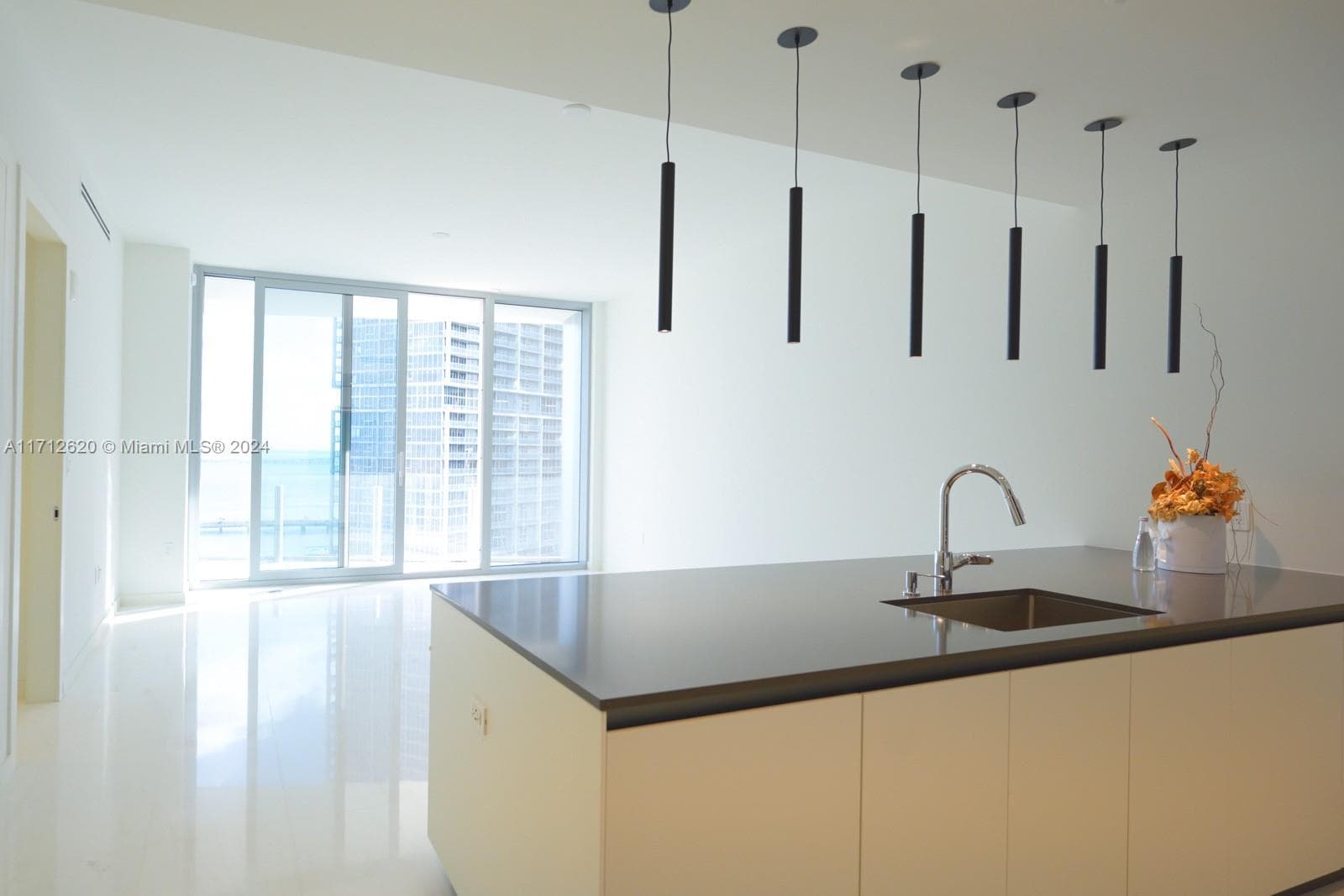 300 Biscayne Boulevard Way # 1806, Miami FL 33131 — 47