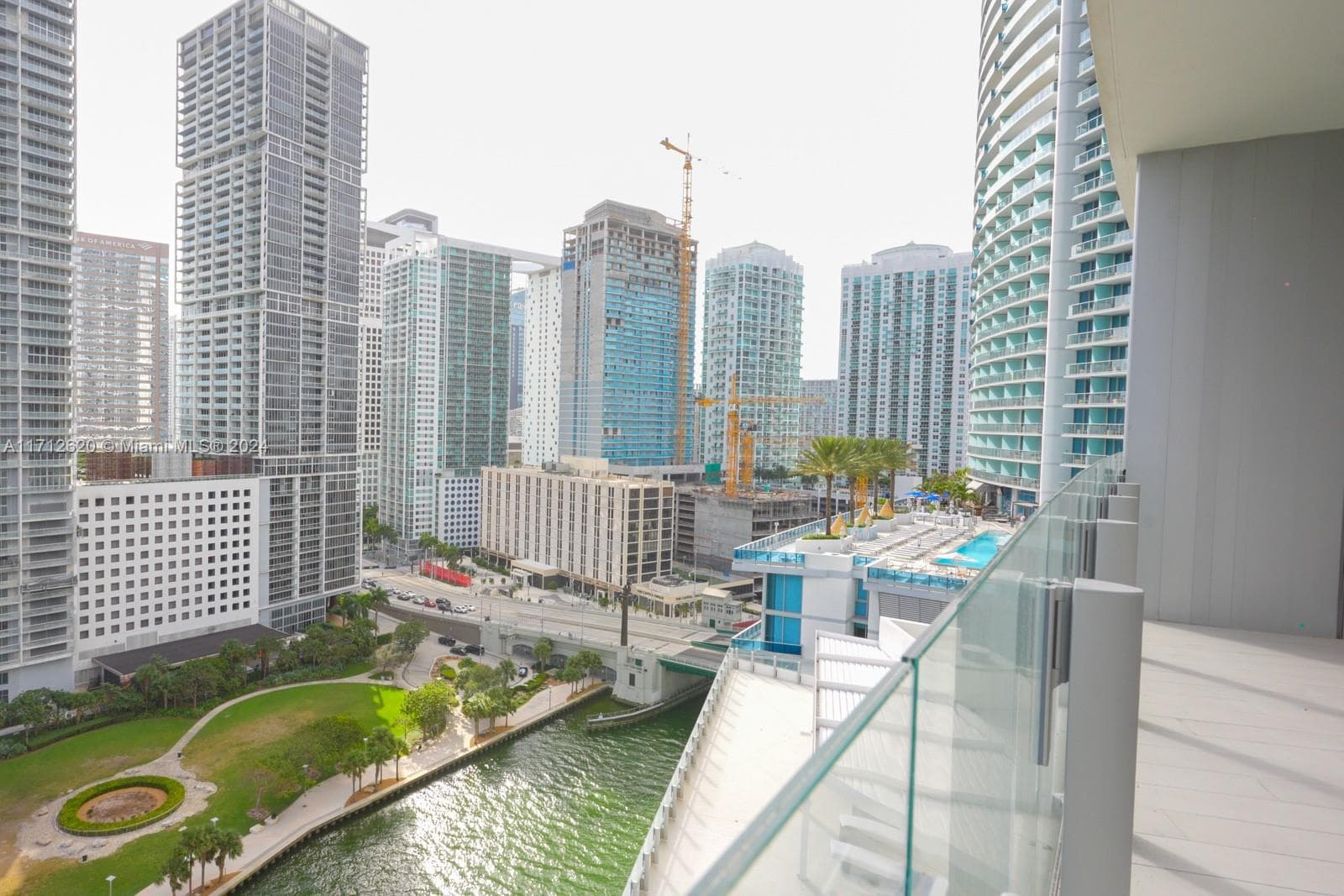 300 Biscayne Boulevard Way # 1806, Miami FL 33131 — 36