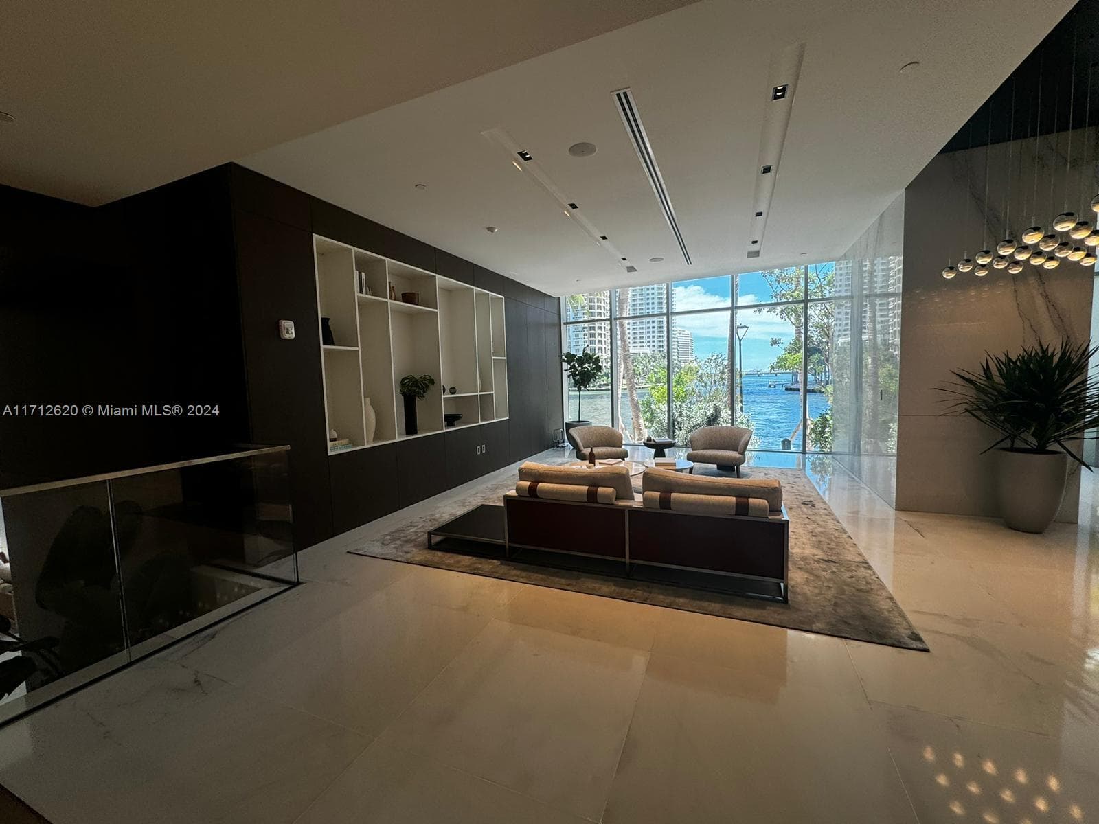 300 Biscayne Boulevard Way # 1806, Miami FL 33131 — 9
