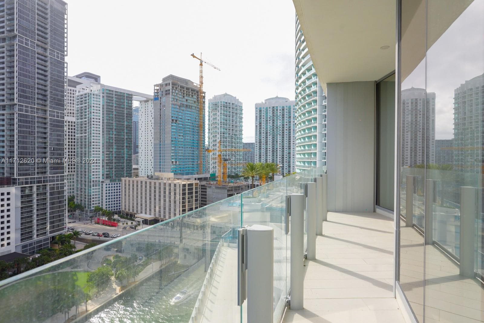 300 Biscayne Boulevard Way # 1806, Miami FL 33131 — 38