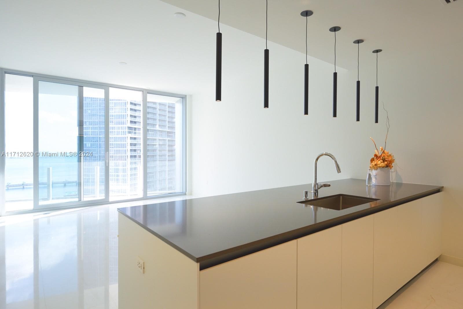 300 Biscayne Boulevard Way # 1806, Miami FL 33131 — 48