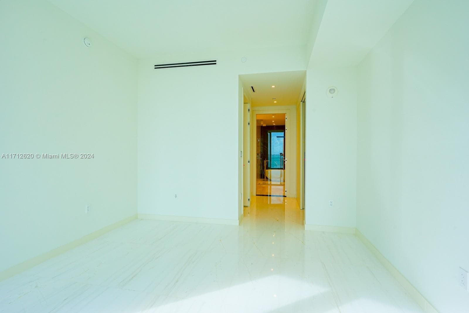 300 Biscayne Boulevard Way # 1806, Miami FL 33131 — 11