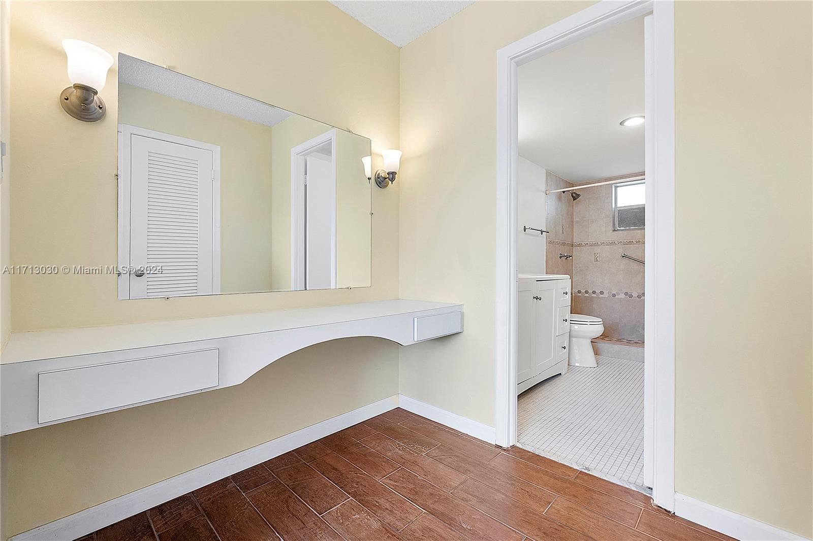 3600 NE 170th St # 211, North Miami Beach FL 33160 — 16