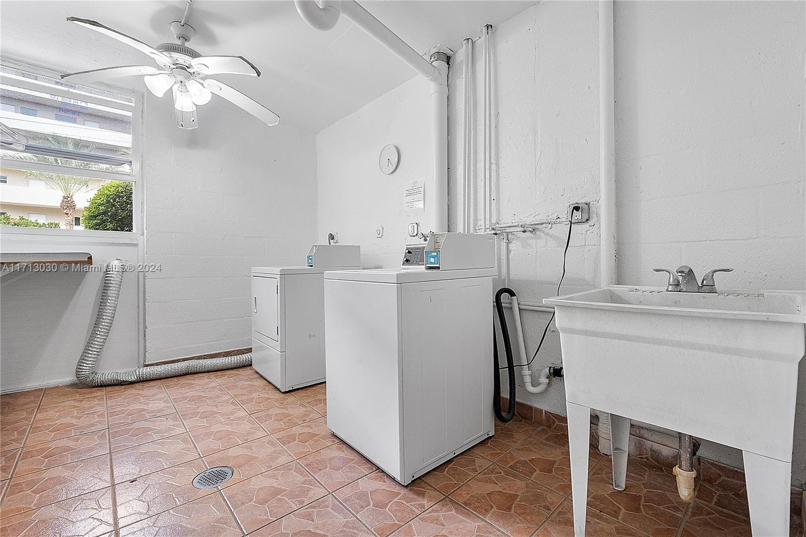 3600 NE 170th St # 211, North Miami Beach FL 33160 — 24