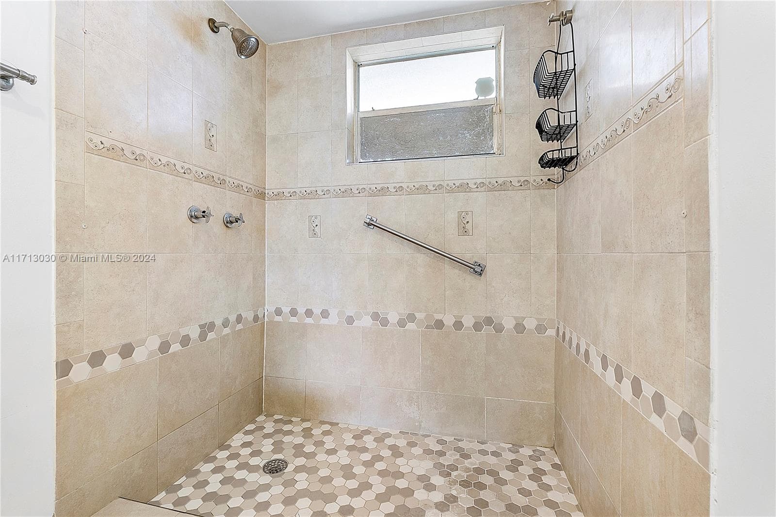 3600 NE 170th St # 211, North Miami Beach FL 33160 — 18