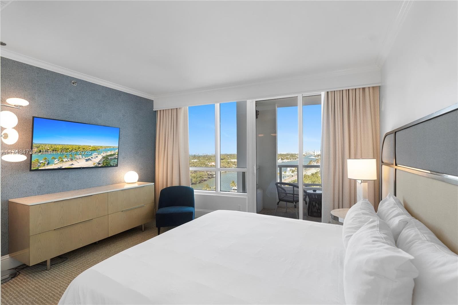 4401 Collins Ave, Miami Beach FL 33140 — 24