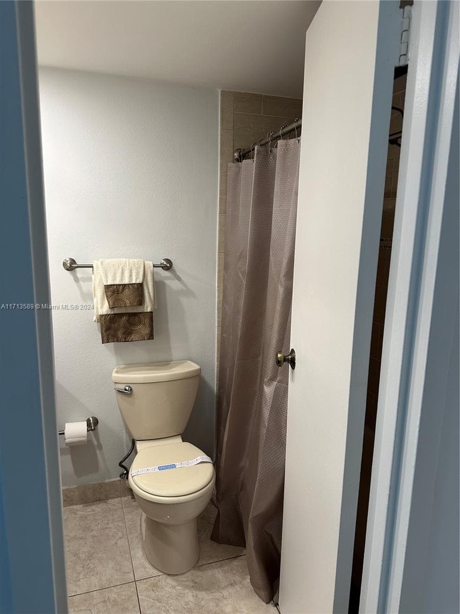 210 172nd St # 523, Sunny Isles Beach FL 33160 — 14
