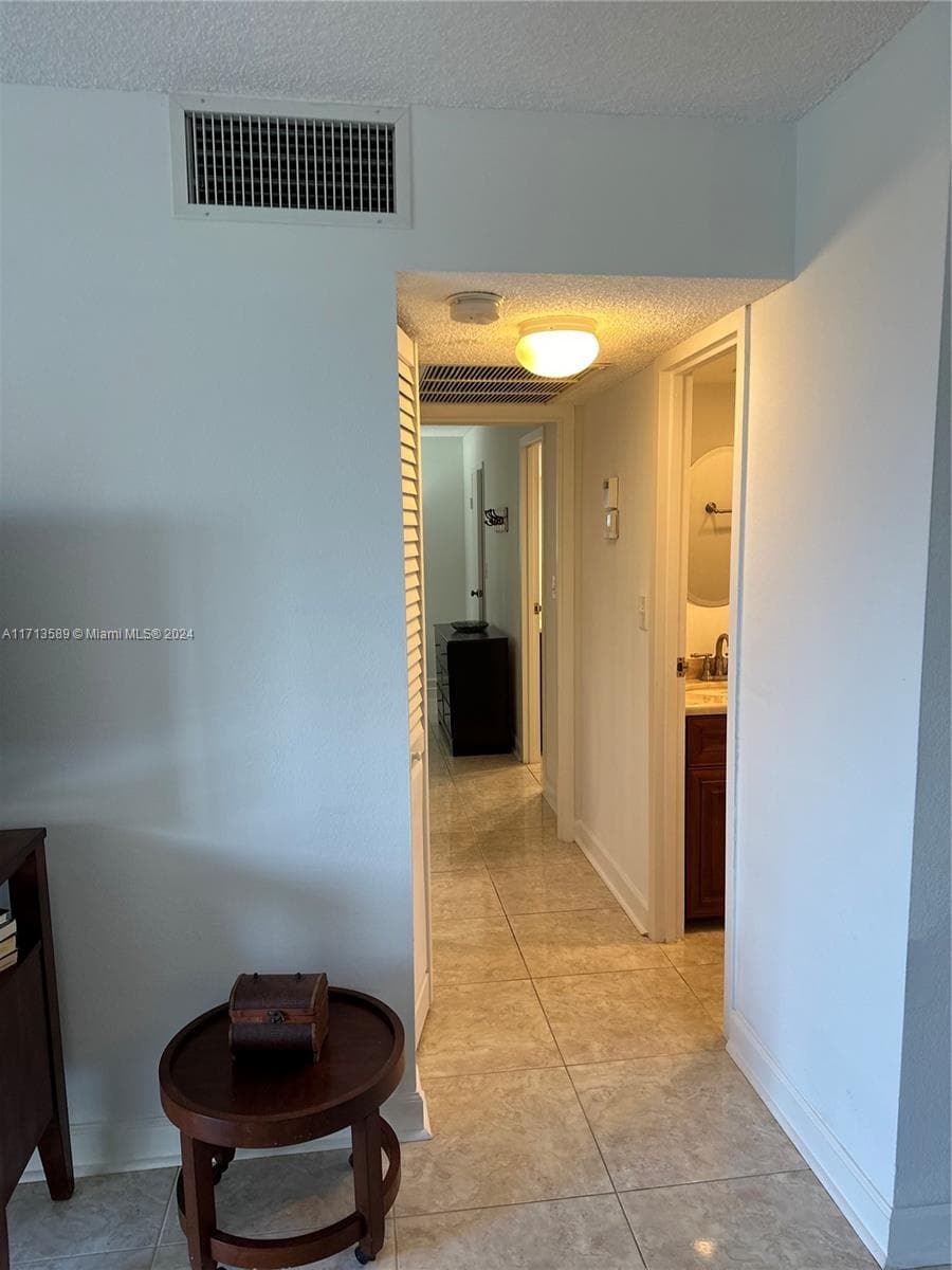 210 172nd St # 523, Sunny Isles Beach FL 33160 — 11