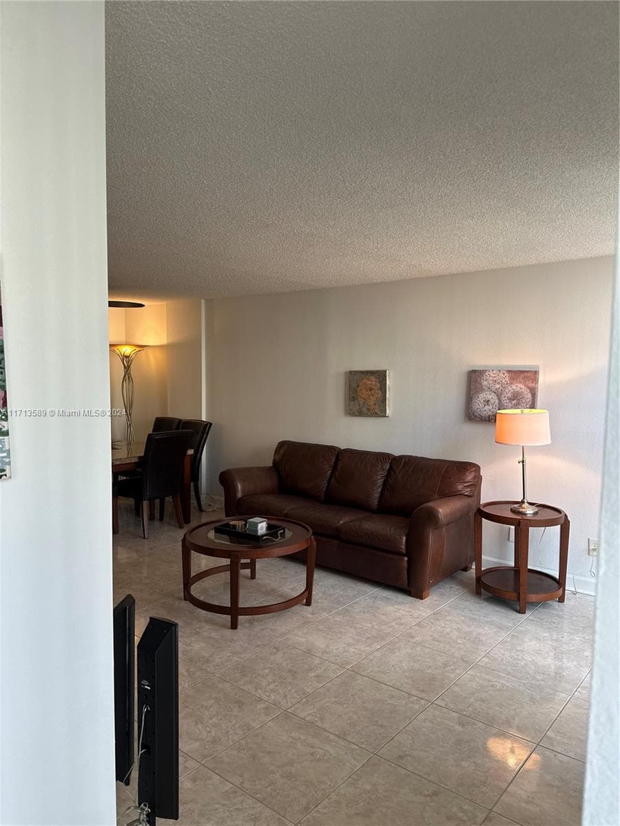 210 172nd St # 523, Sunny Isles Beach FL 33160 — 4