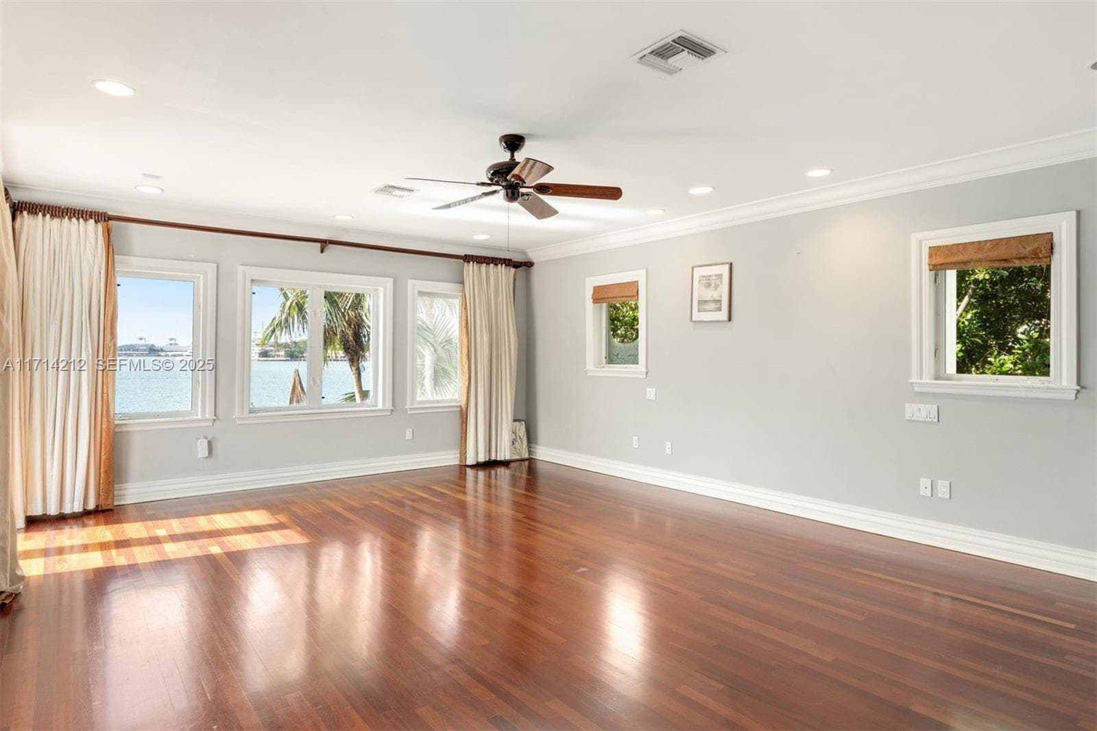 11 E Rivo Alto Dr, Miami Beach FL 33139 — 43