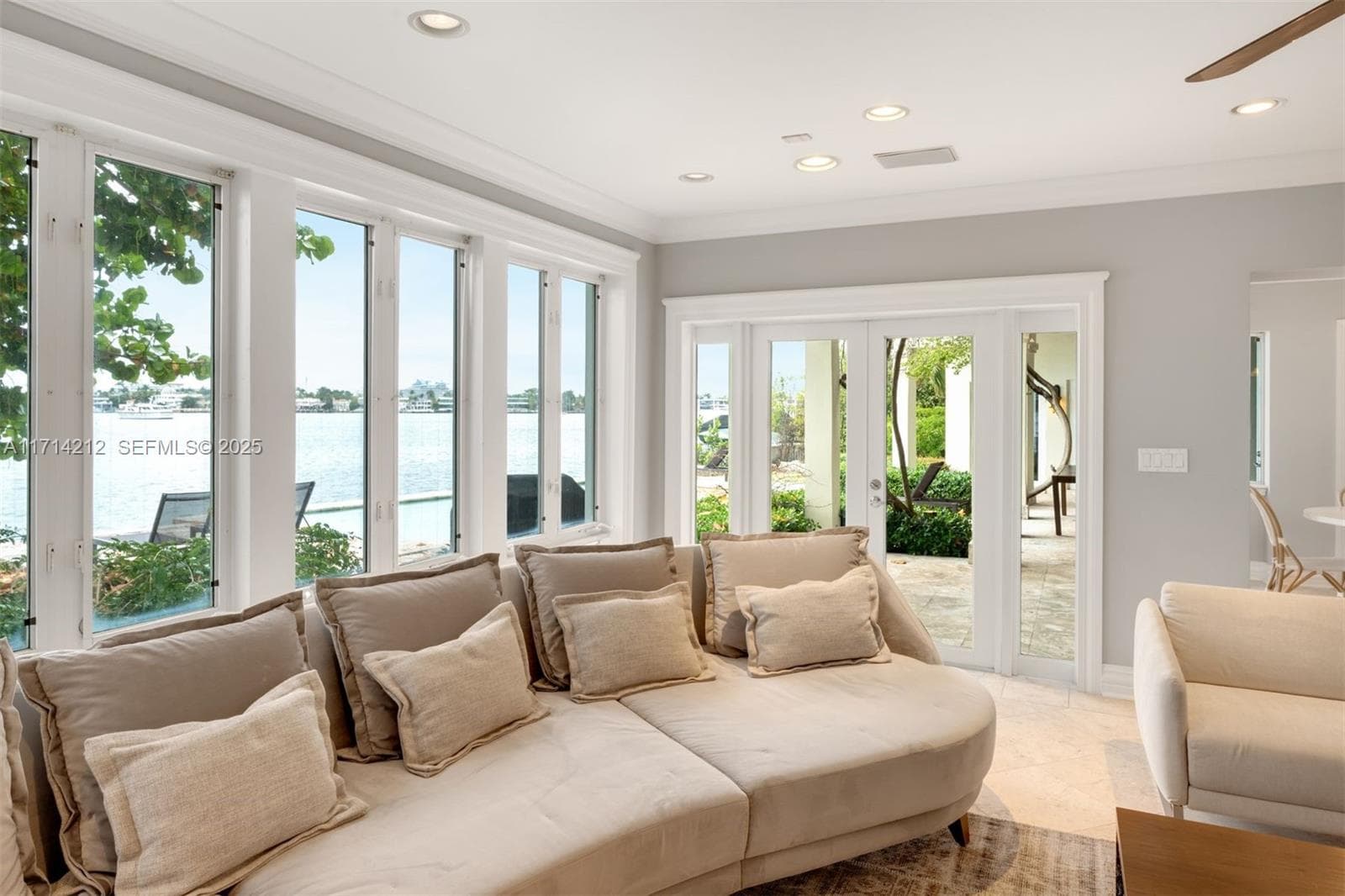 11 E Rivo Alto Dr, Miami Beach FL 33139 — 22