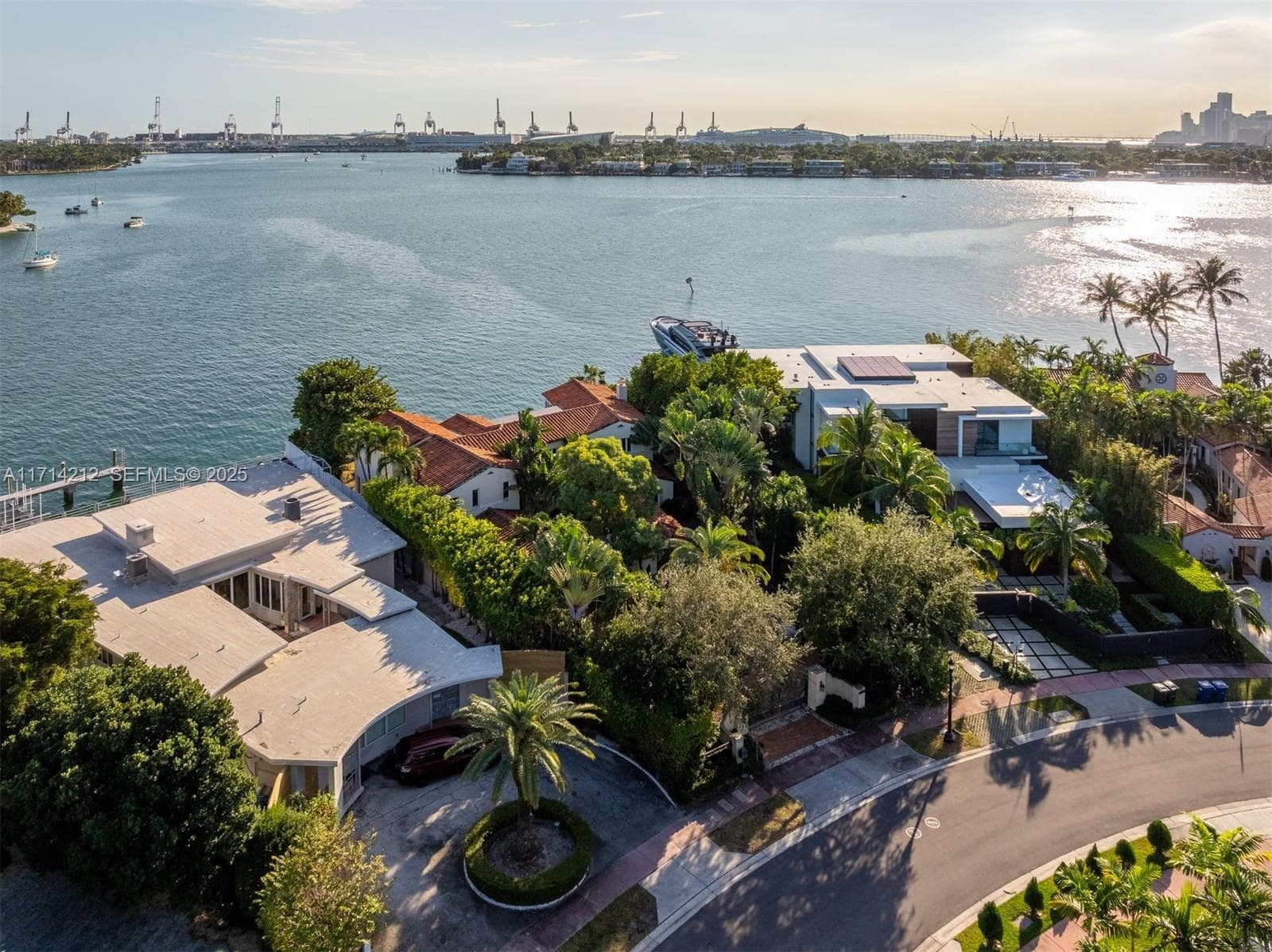 11 E Rivo Alto Dr, Miami Beach FL 33139 — 7
