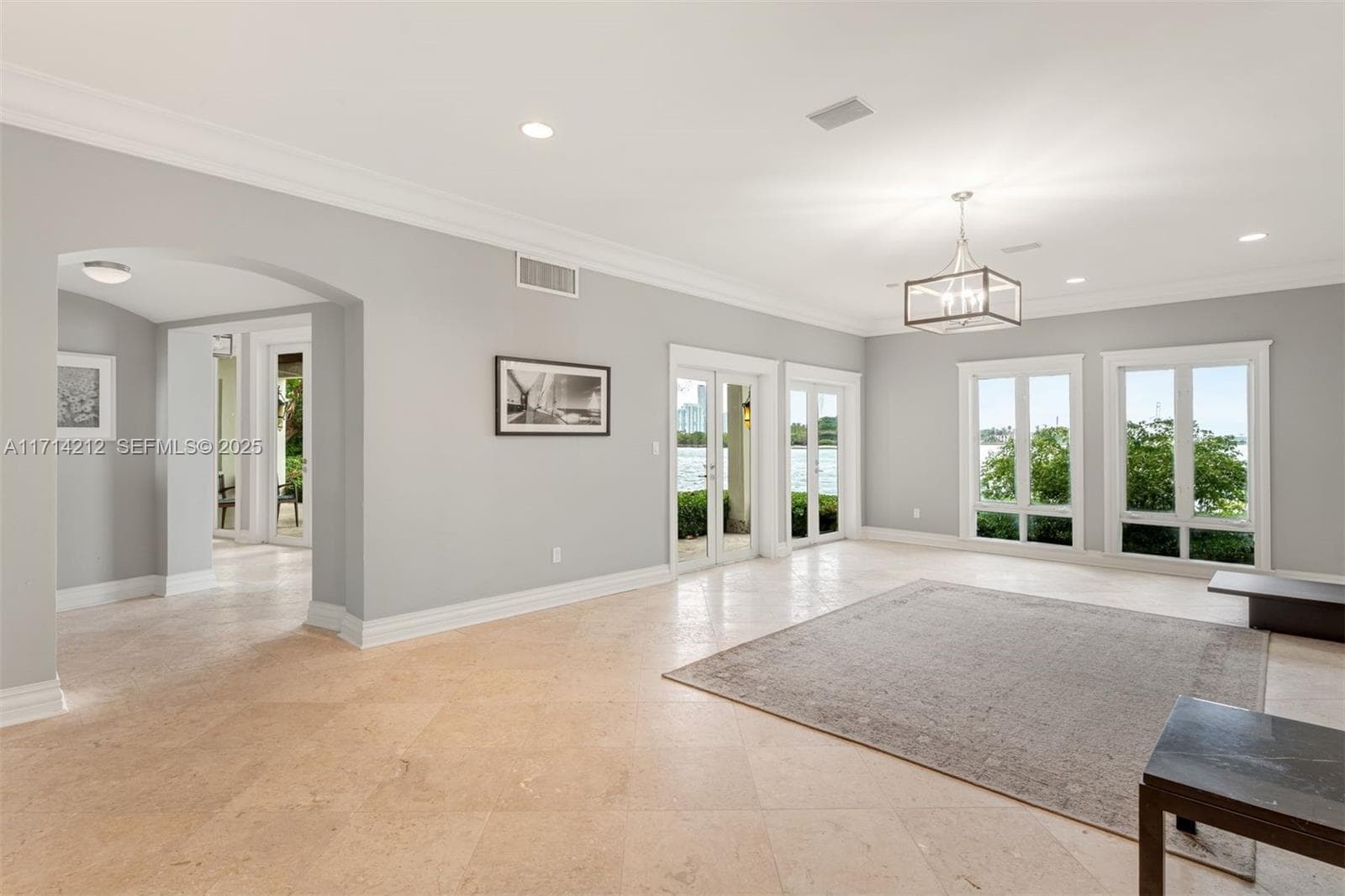 11 E Rivo Alto Dr, Miami Beach FL 33139 — 32