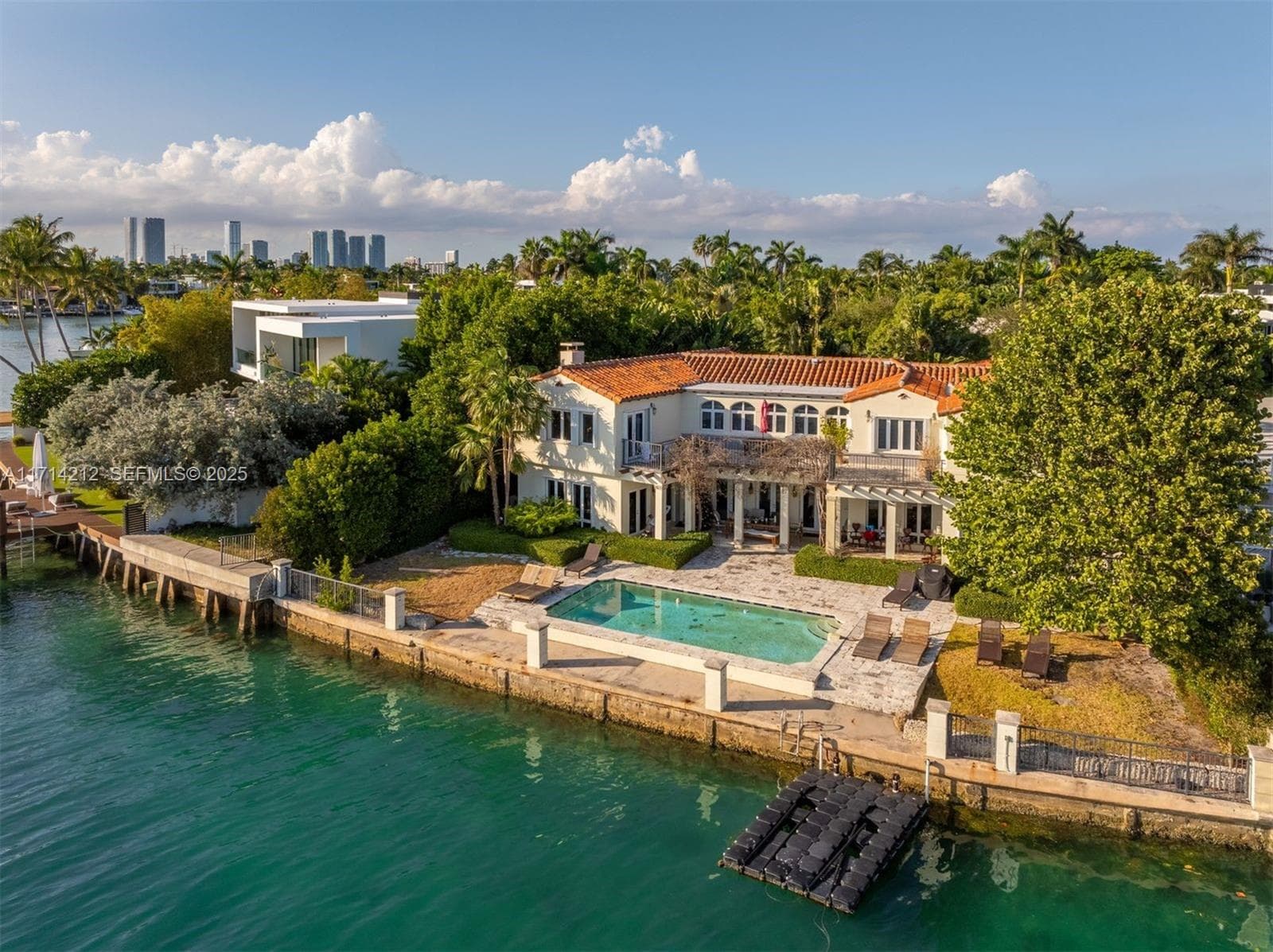 11 E Rivo Alto Dr, Miami Beach FL 33139 — 10