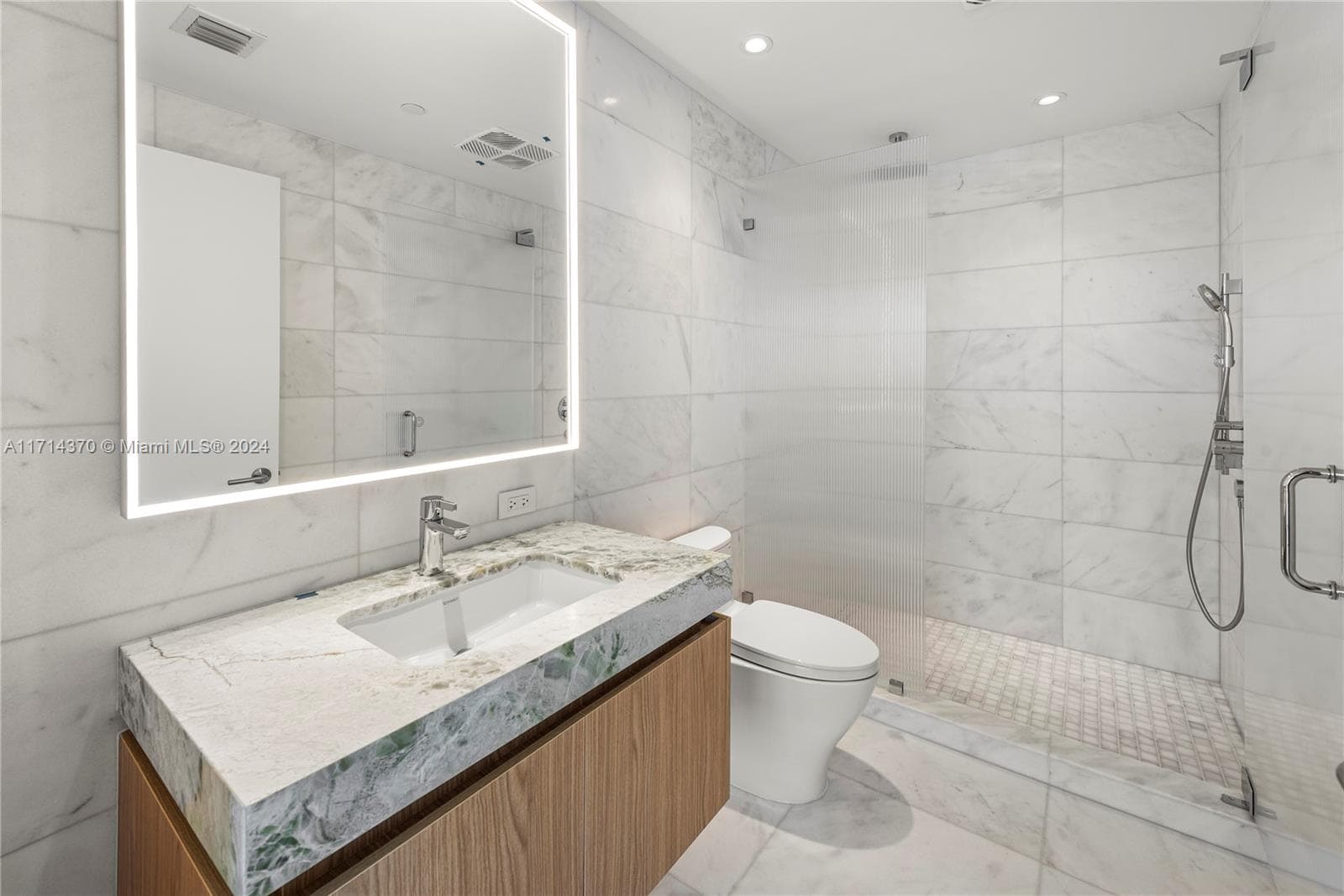 500 Alton Rd # 908, Miami Beach FL 33139 — 23
