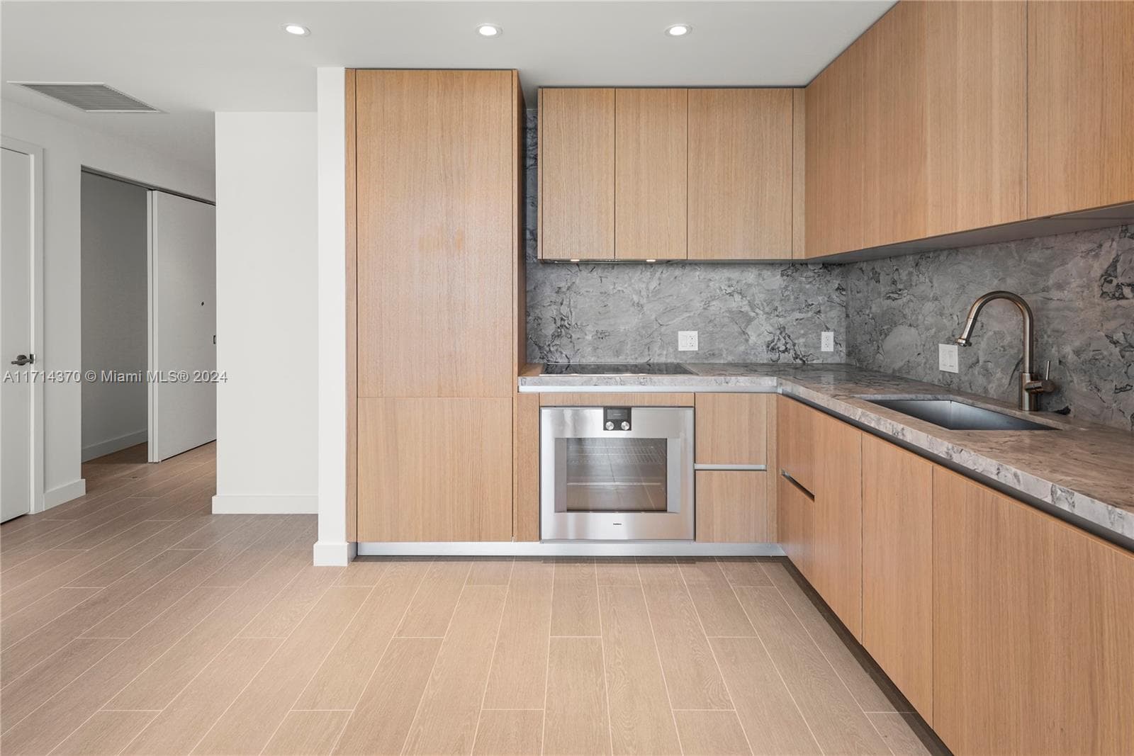 500 Alton Rd # 908, Miami Beach FL 33139 — 13