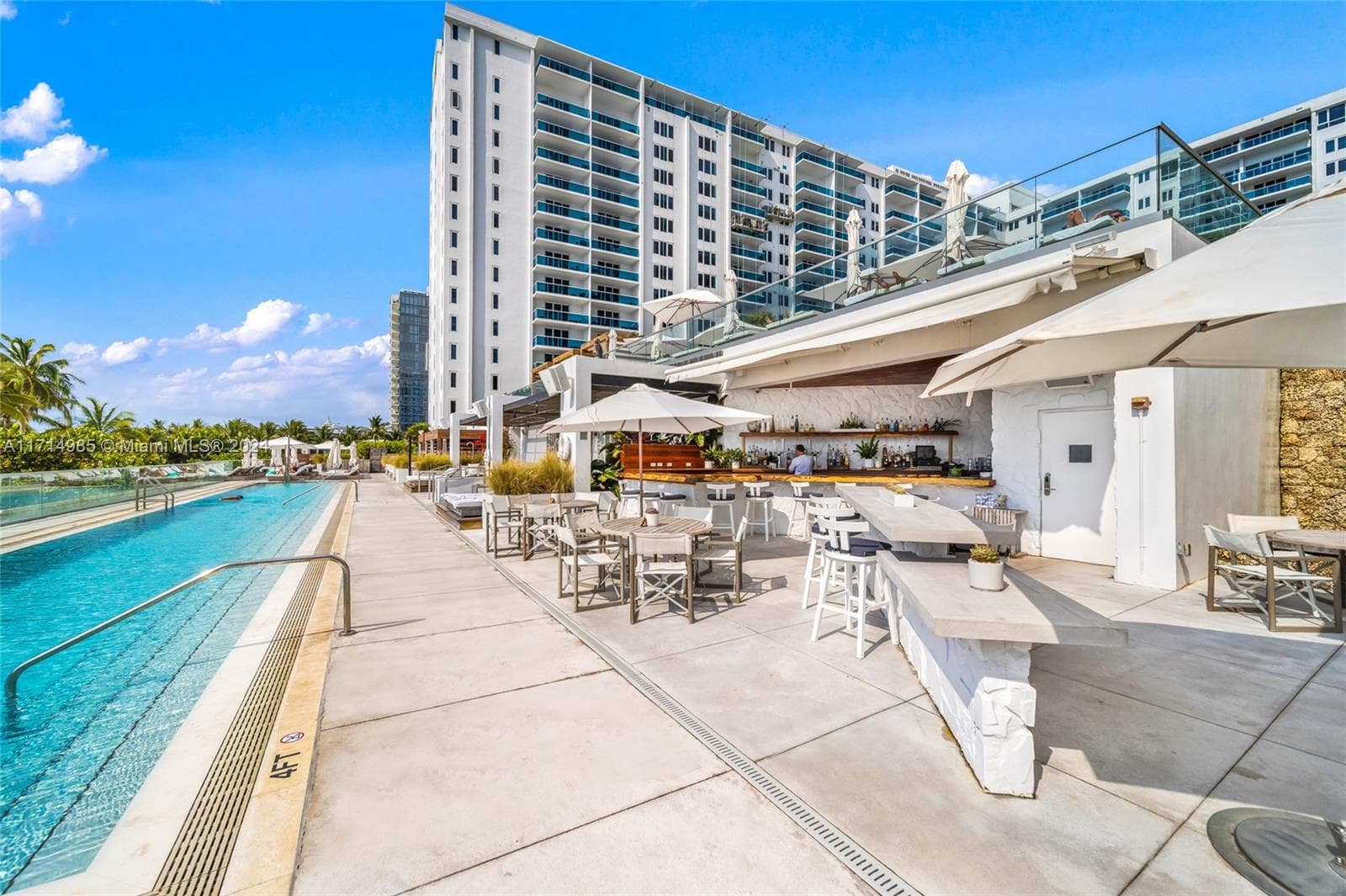 2301 Collins Ave # 1030, Miami Beach FL 33139 — 33