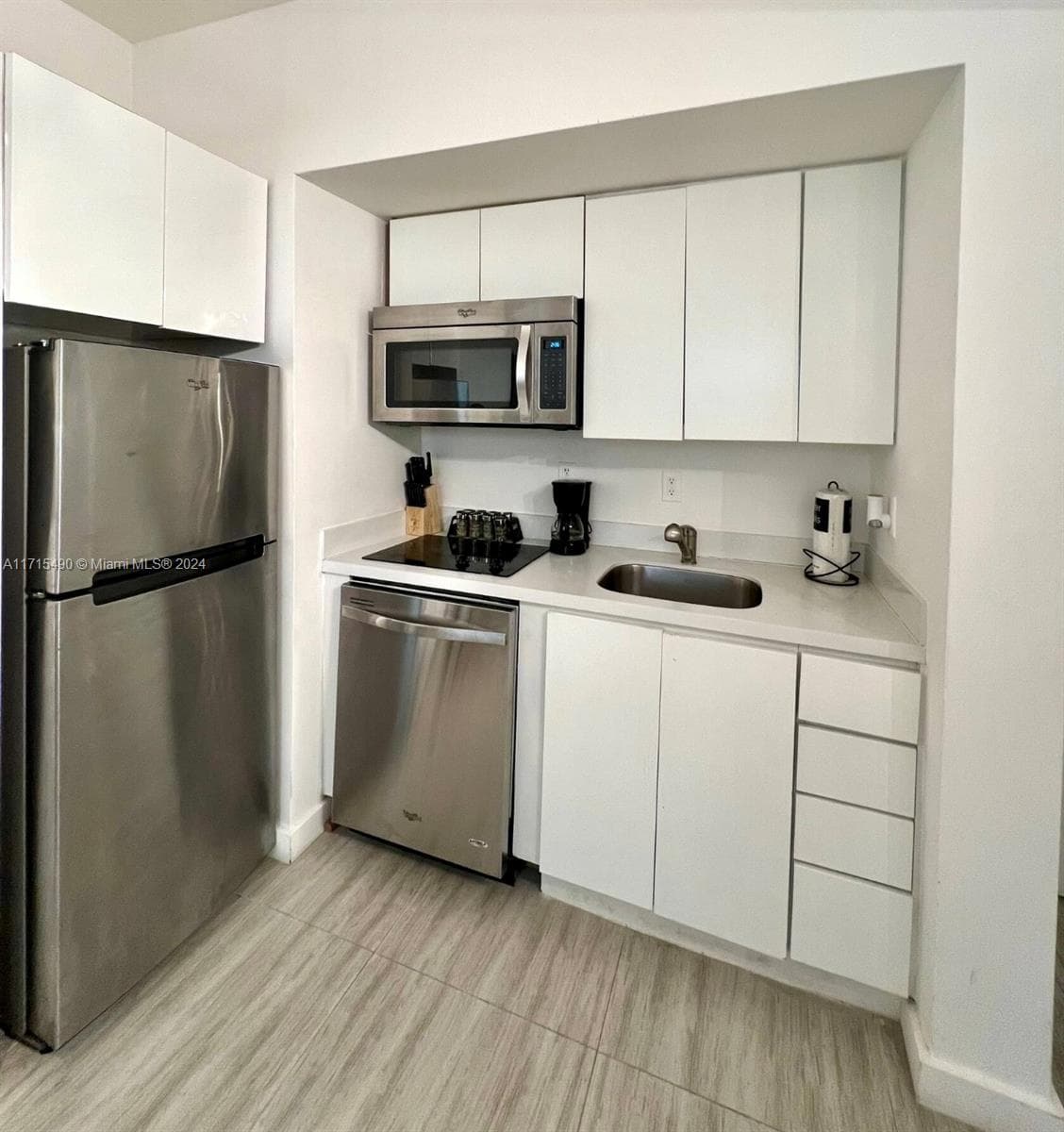 1611 Meridian Ave # 102, Miami Beach FL 33139 — 2