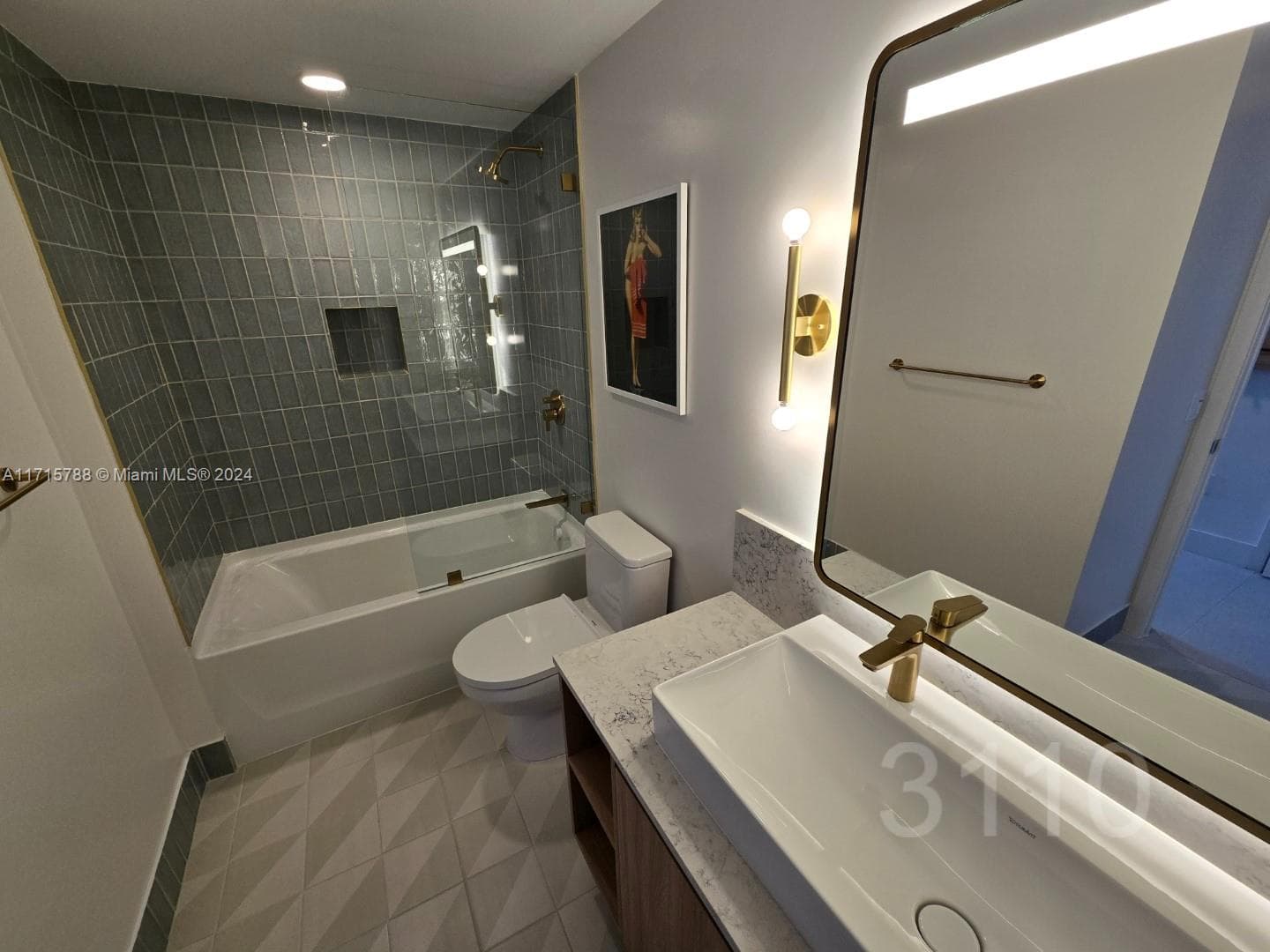 601 NE 1 Ave # 3110, Miami FL 33132 — 7