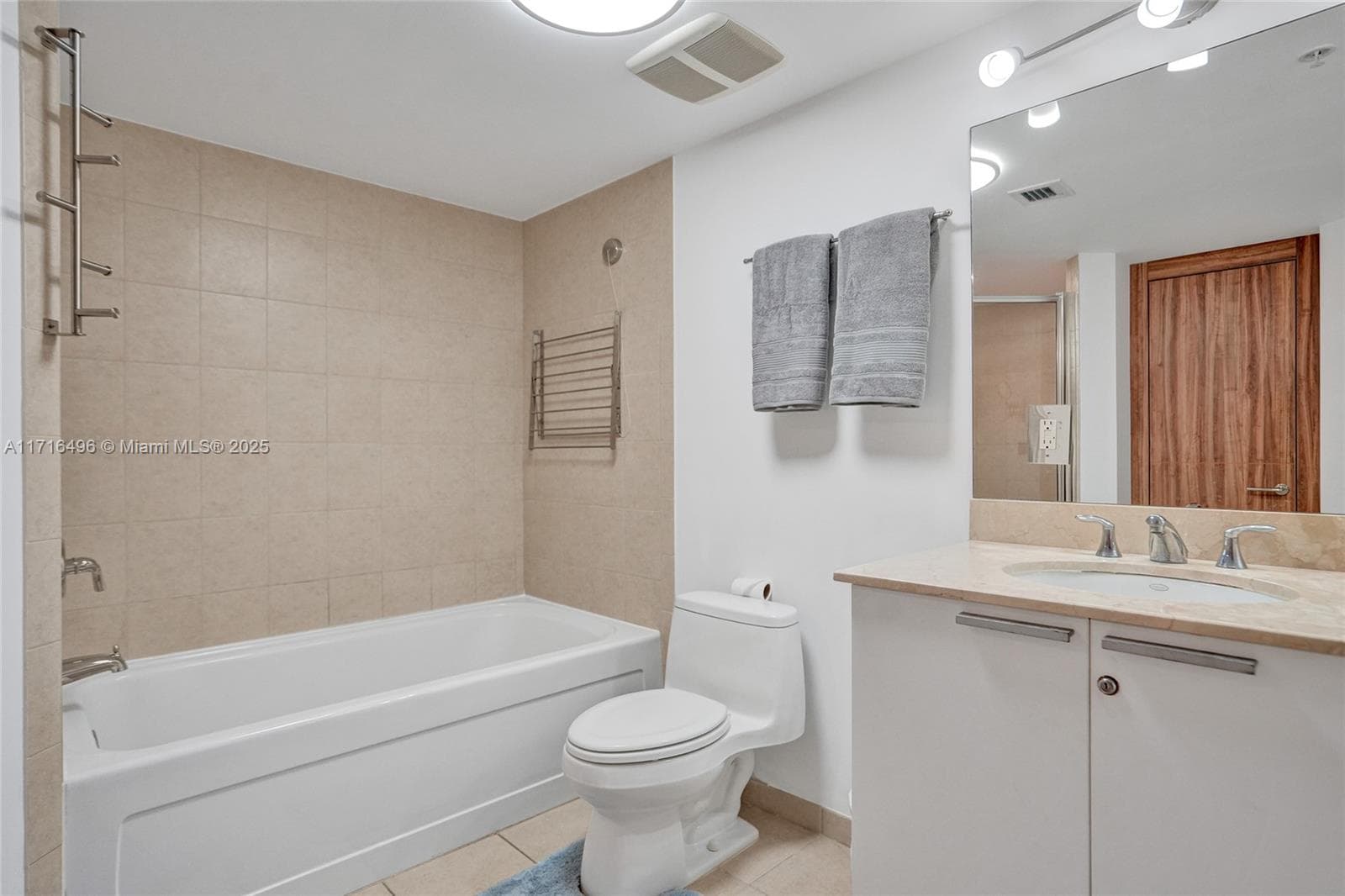 16699 Collins Ave # 2405, Sunny Isles Beach FL 33160 — 23
