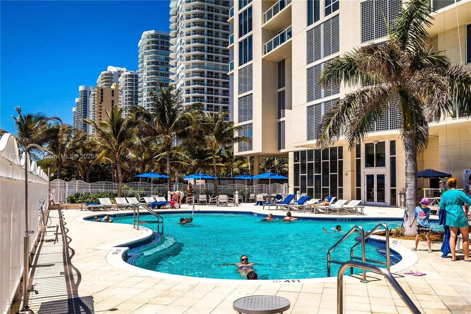 16699 Collins Ave # 2405, Sunny Isles Beach FL 33160 — 33