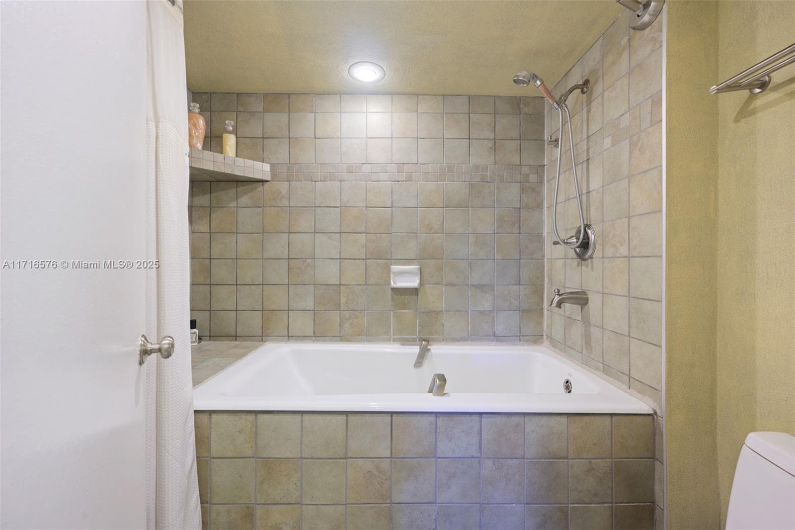 20401 NE 30th Ave # 8, Aventura FL 33180 — 19