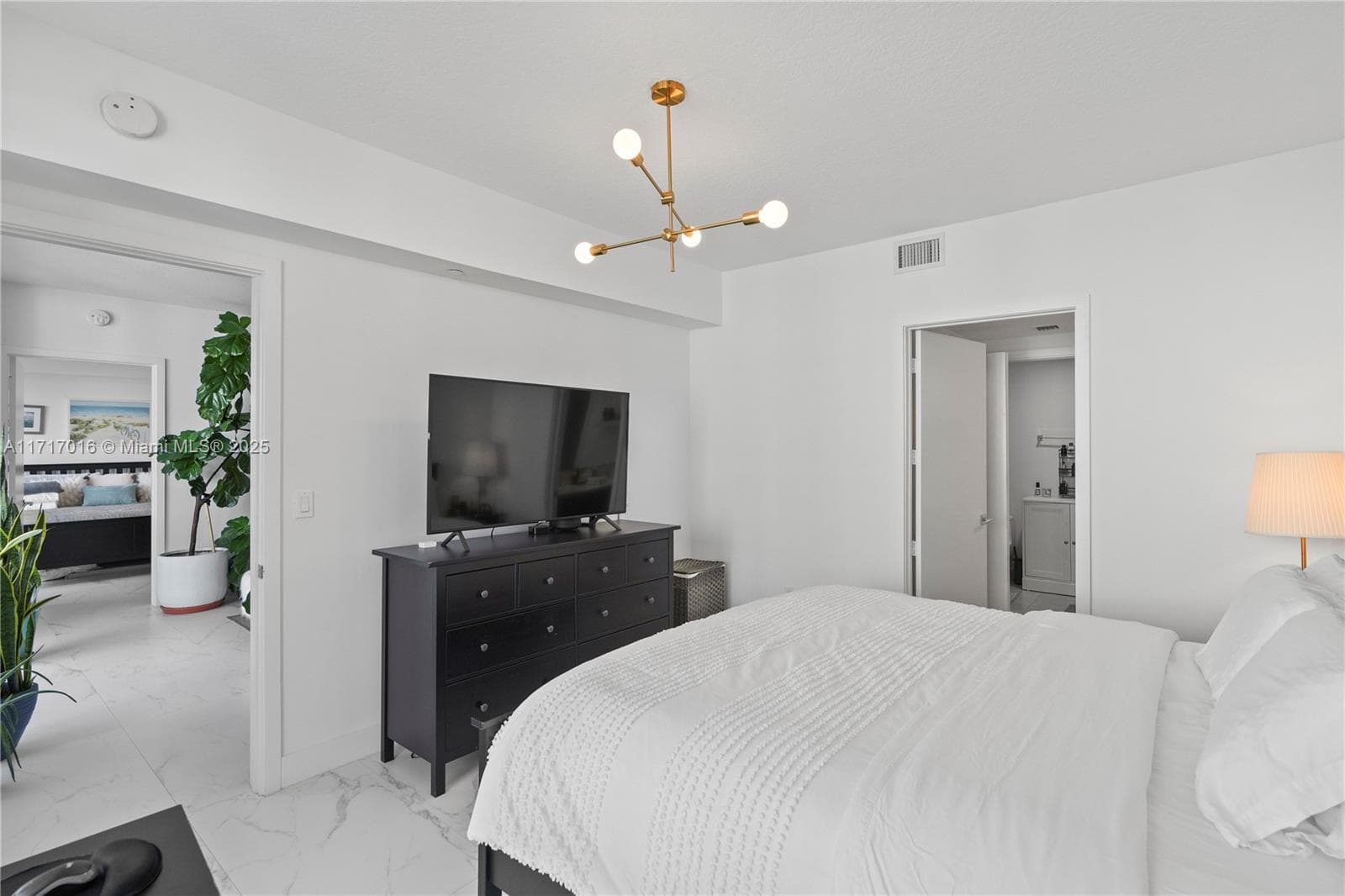 488 NE 18th St # 4009, Miami FL 33132 — 11
