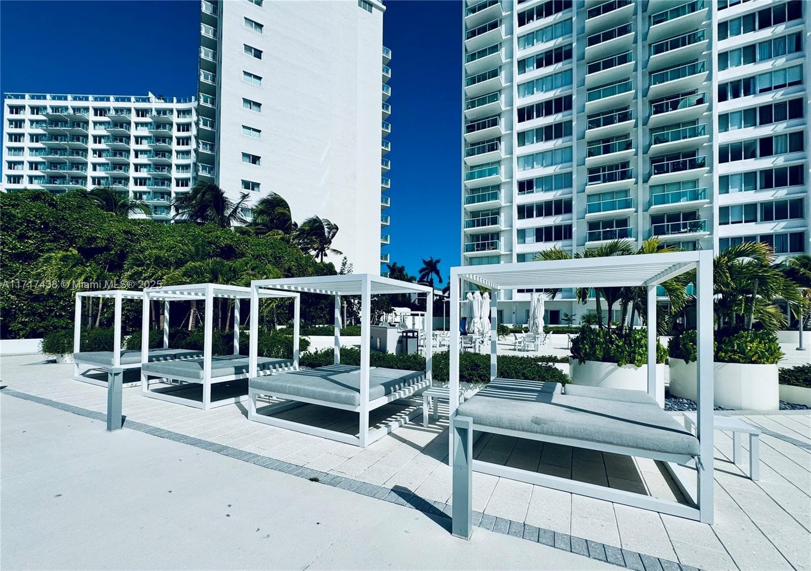 1000 West Ave # 07, Miami Beach FL 33139 — 42