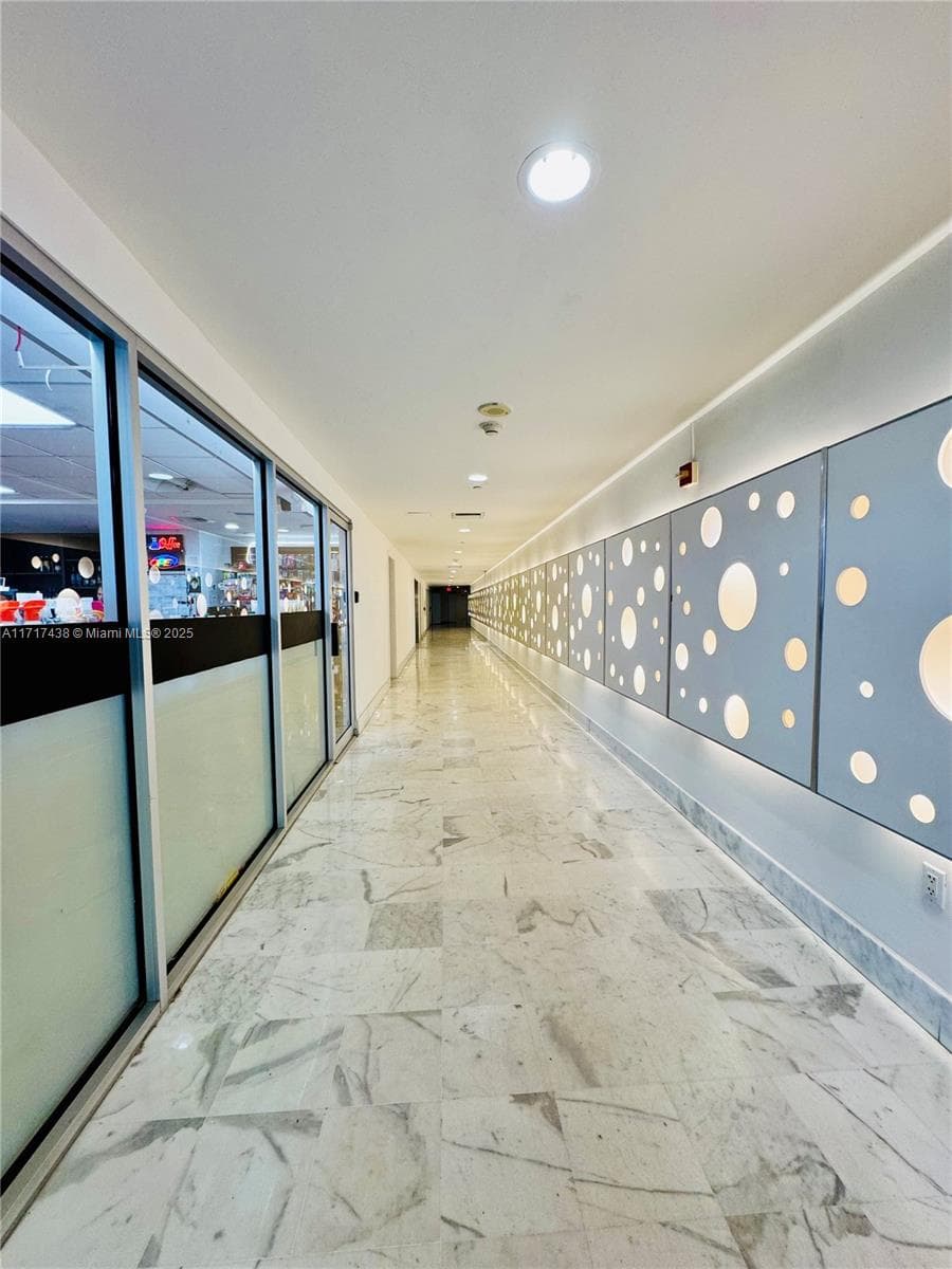 1000 West Ave # 07, Miami Beach FL 33139 — 47