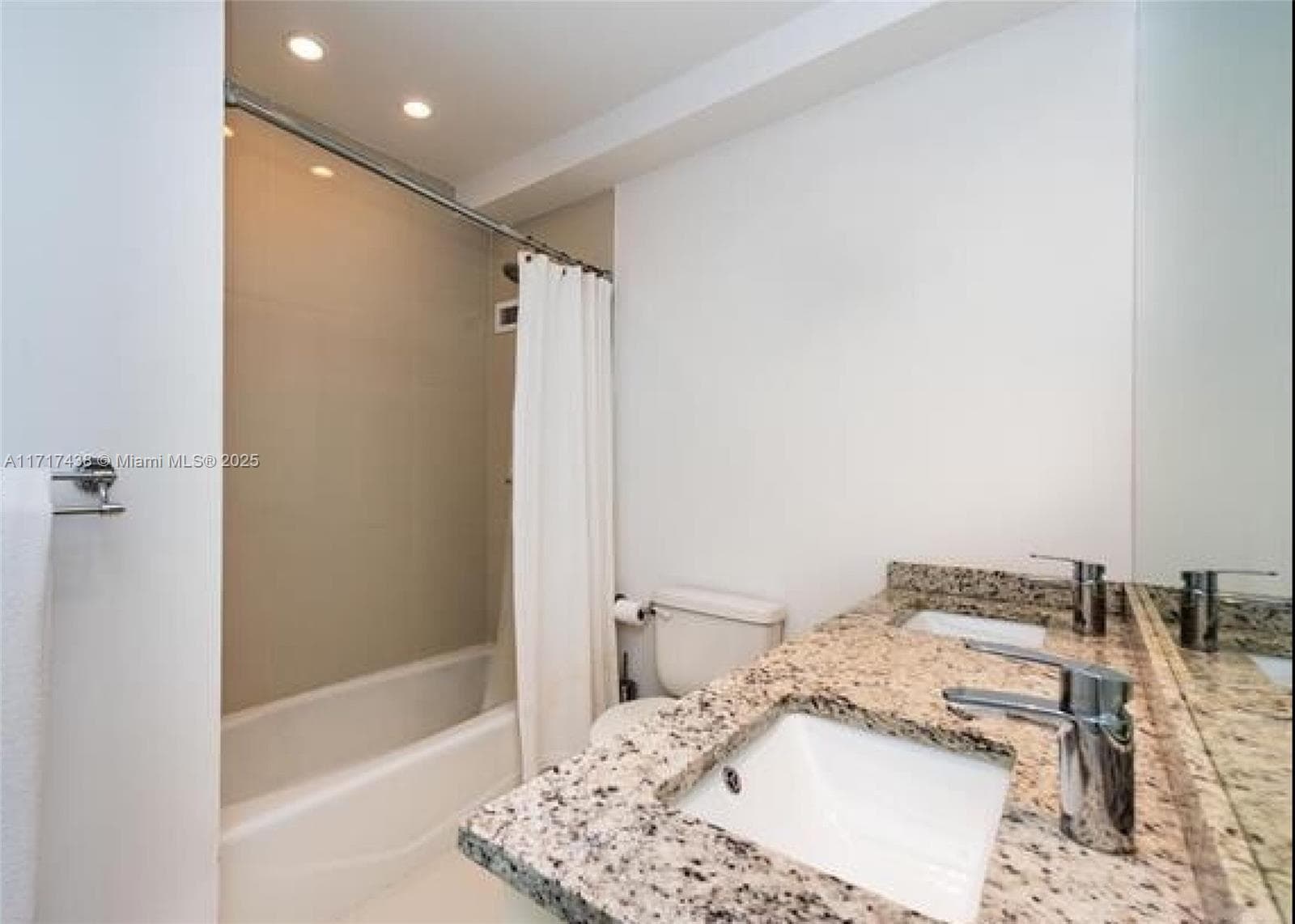 1000 West Ave # 07, Miami Beach FL 33139 — 59