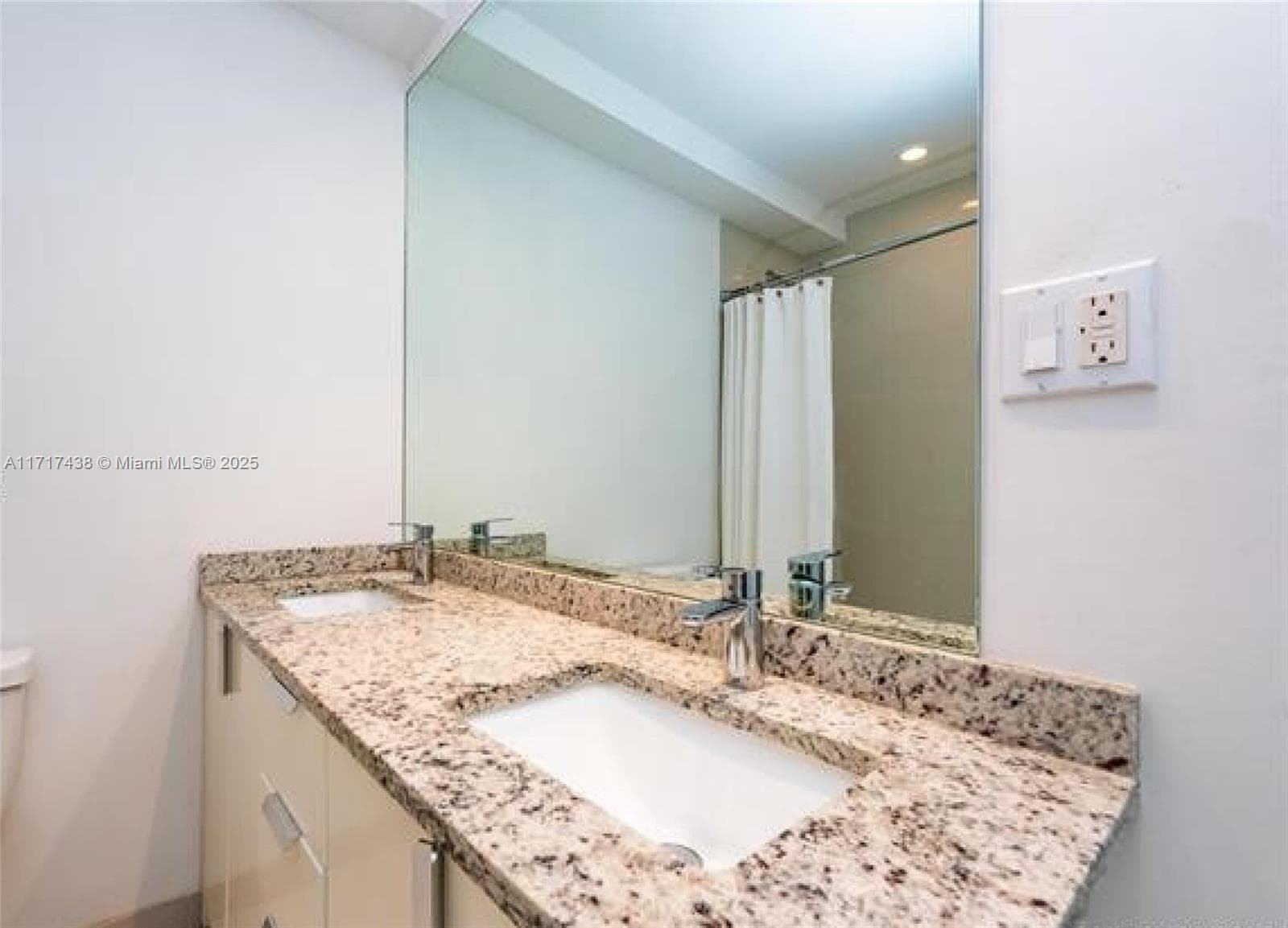 1000 West Ave # 07, Miami Beach FL 33139 — 58